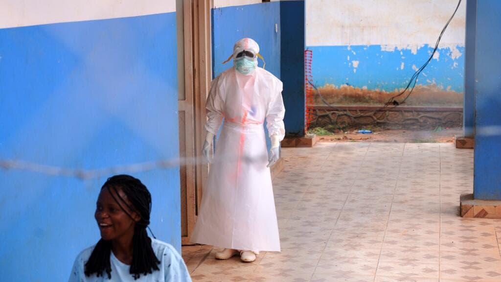 En RD Congo, le chef de l'OMS appelle à "intensifier" la riposte contre Ebola