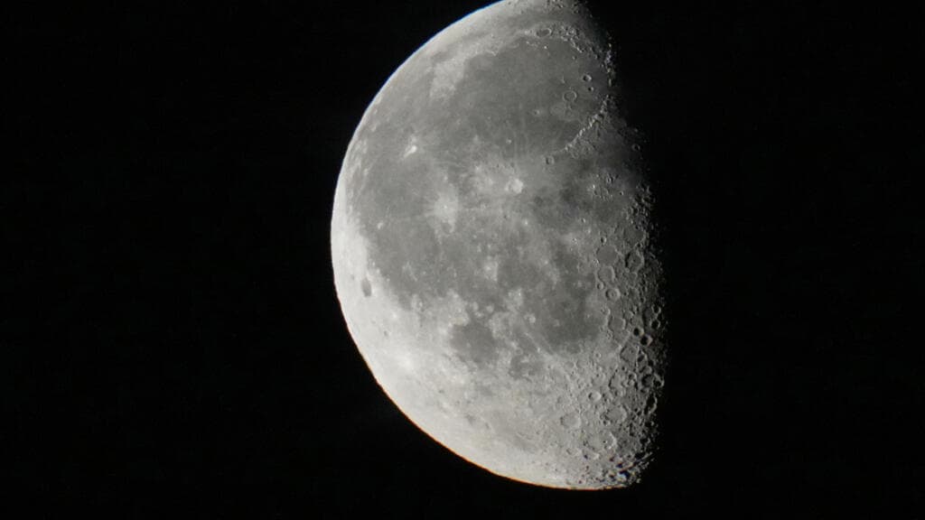 Crash d'un débris de fusée SpaceX sur la Lune : petit impact, grandes ambitions