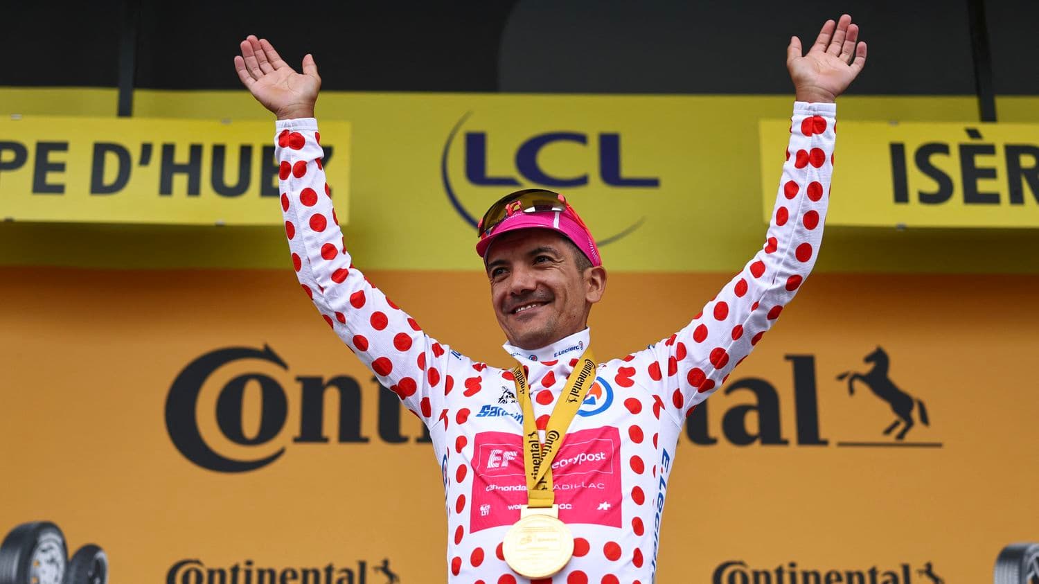 Richard Carapaz élu super combatif du Tour de France 2026 après ses deux victoires d'étape et son maillot à pois