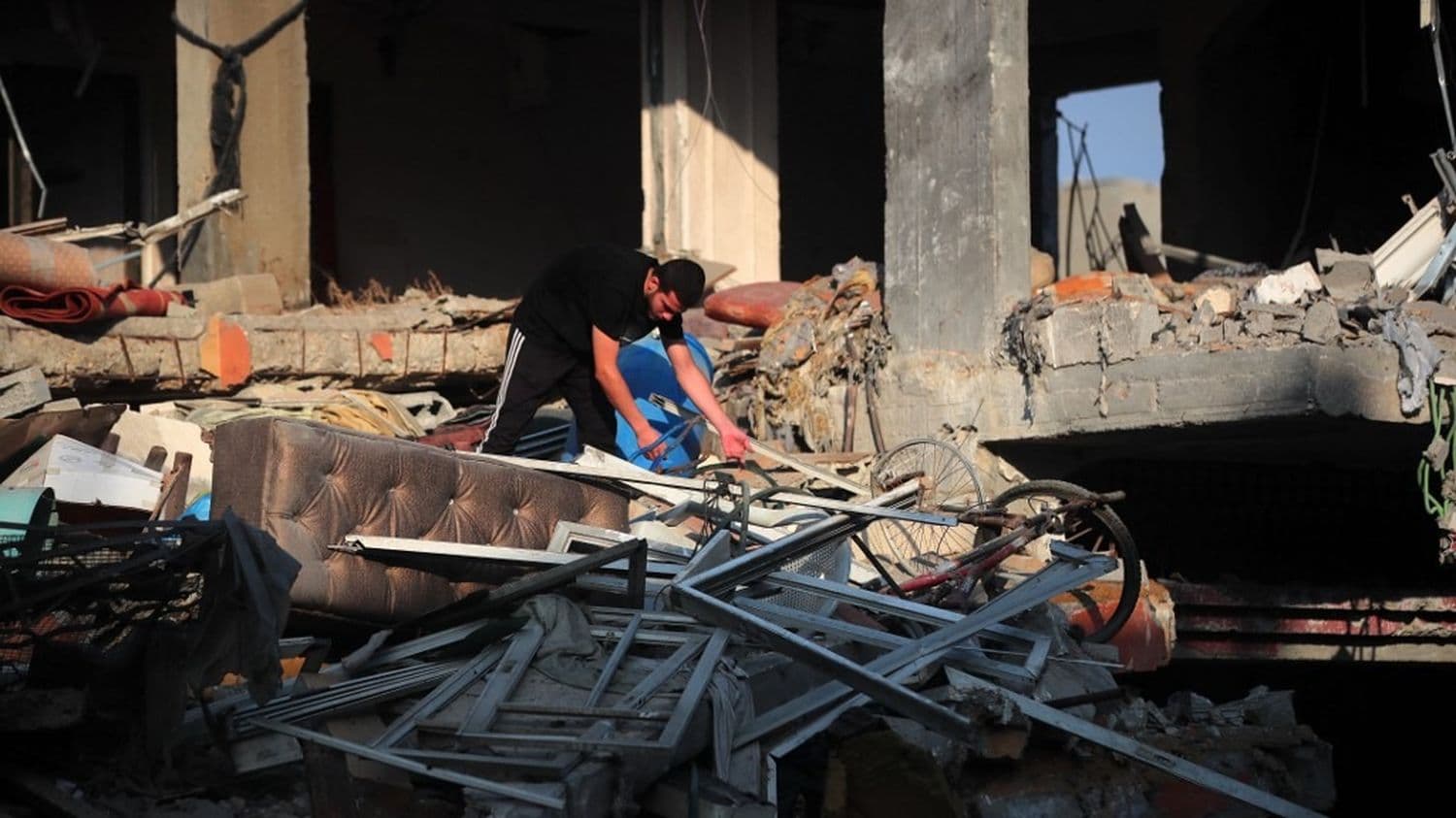 Quatre personnes, dont deux enfants, sont mortes à Gaza dans des frappes israéliennes