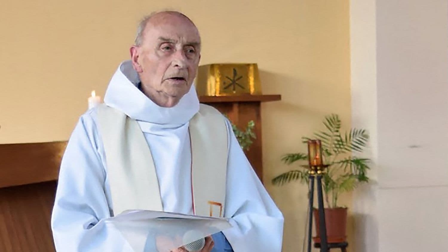 Dix ans après, la France rend hommage au père Hamel tué dans un attentat à Saint-Etienne-du-Rouvray